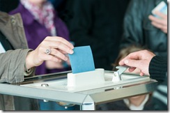 women 's hand vote 